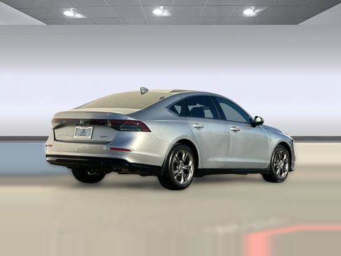 Certified 2025 Honda Accord EX-L image 8