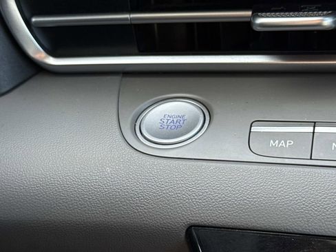 Used 2023 Hyundai Elantra SEL w/ Convenience Package FWD image 14