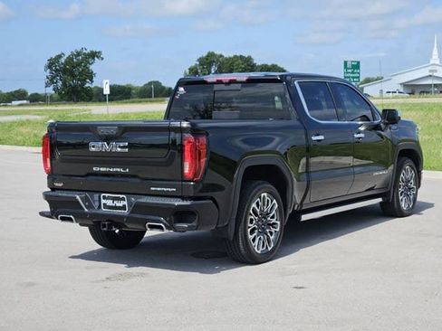 Used 2024 GMC Sierra 1500 Denali Ultimate AWD/4WD image 7