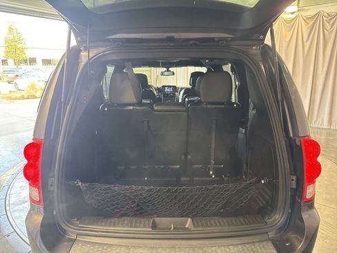 Used 2019 Dodge Grand Caravan GT image 11
