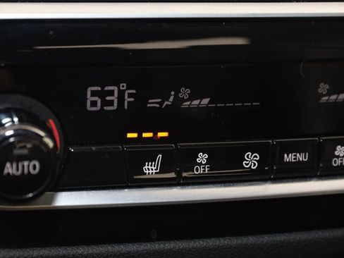 Used 2023 BMW M550i xDrive w/ Executive Package image 8