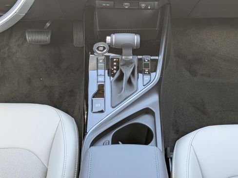 New 2026 Kia Niro EX image 21