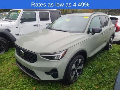 Certified 2023 Volvo XC40 B5 Plus w/ Protection Package Premier