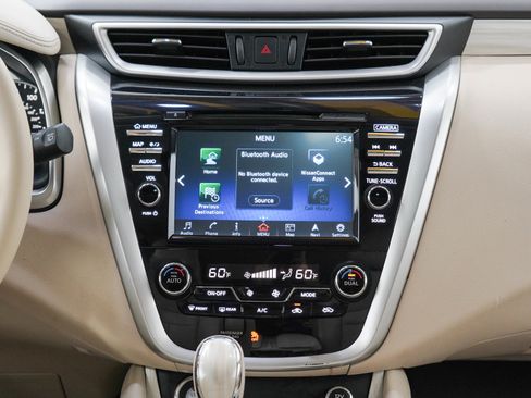 Used 2016 Nissan Murano SV AWD/4WD image 15