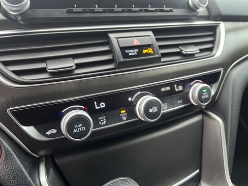 Used 2019 Honda Accord LX image 23