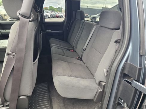 Used 2007 Chevrolet Silverado 1500 LT w/ 1LT Convenience Package RWD image 9