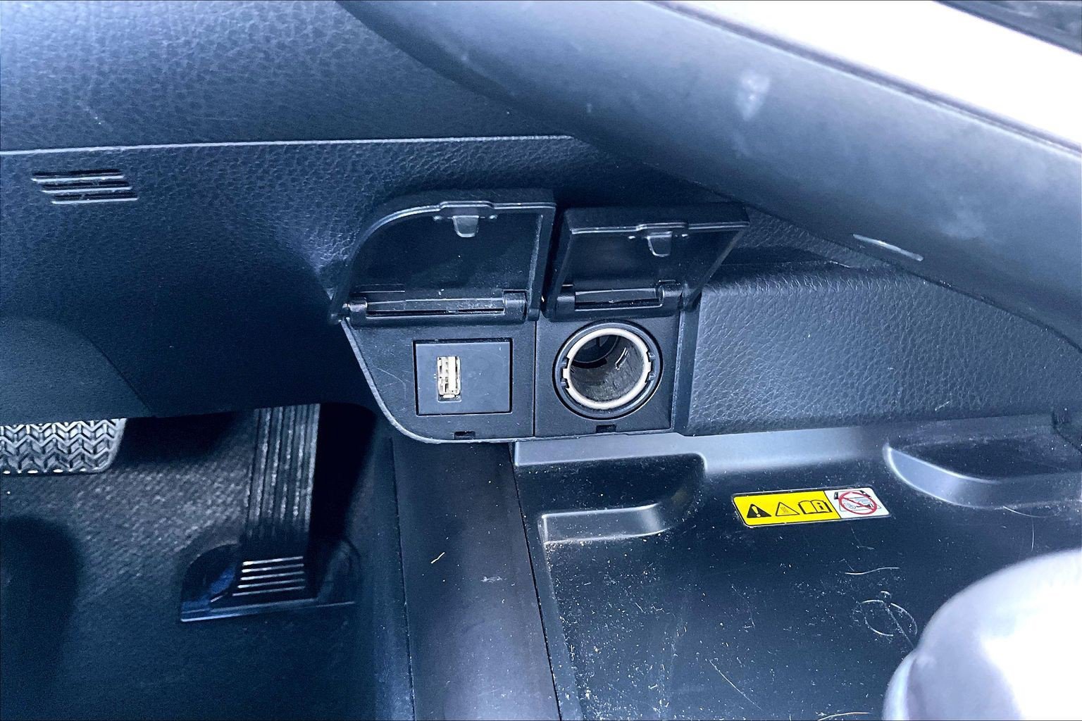 Used 2024 Toyota Camry XSE FWD image 18