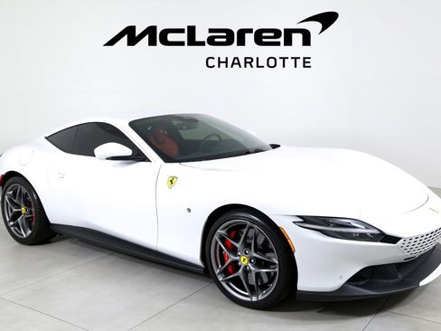 Used 2023 Ferrari Roma image 2