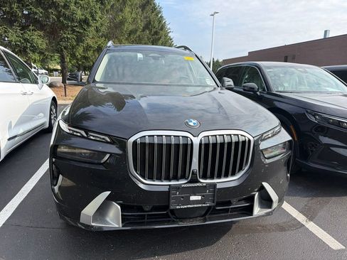 Used 2026 BMW X7 xDrive40i AWD/4WD image 5