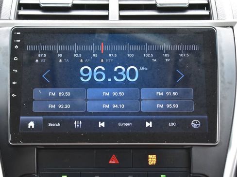 Used 2016 Toyota Camry SE FWD image 27