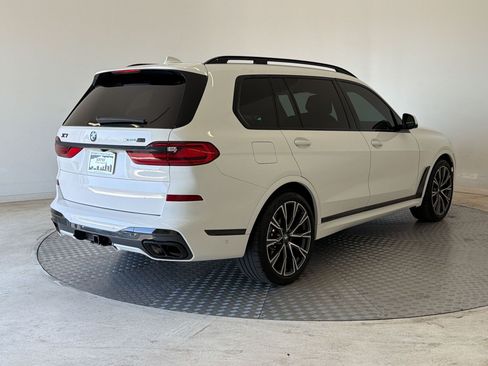 Used 2021 BMW X7 xDrive40i w/ M Sport Package AWD/4WD image 9