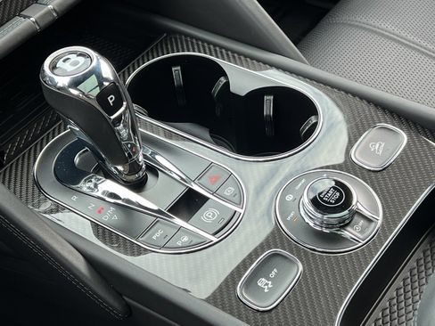 Certified 2022 Bentley Bentayga image 37