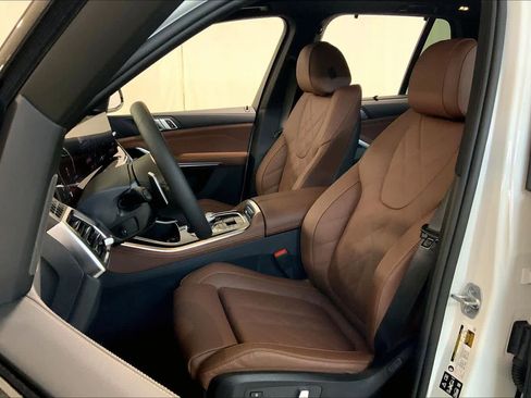 New 2026 BMW X5 xDrive40i w/ Executive Package image 9