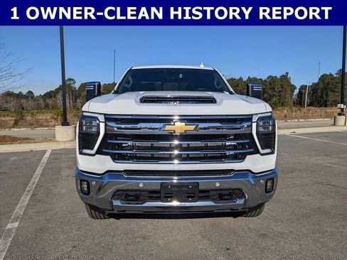 Used 2024 Chevrolet Silverado 2500 LTZ w/ LTZ Plus Package image 12