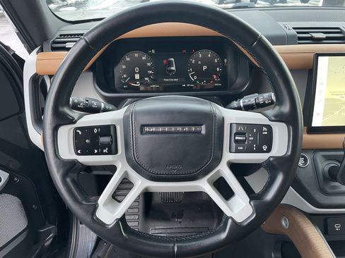 Used 2023 Land Rover Defender 130 First Edition image 21