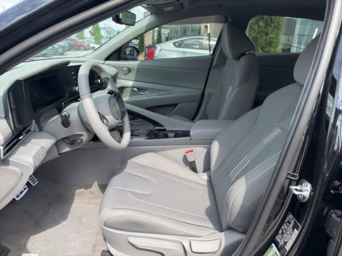 New 2026 Hyundai Elantra SEL Sport Premium FWD image 11