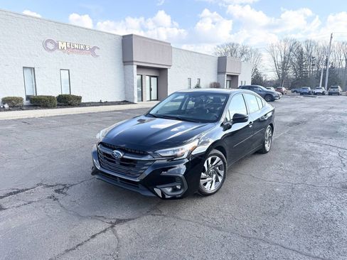 Used 2025 Subaru Legacy Limited w/ Popular Package #2 image 2