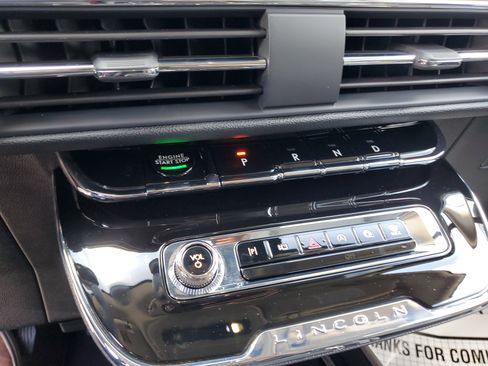 Certified 2025 Lincoln Corsair FWD image 16