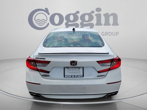 Used 2021 Honda Accord Sport image 3
