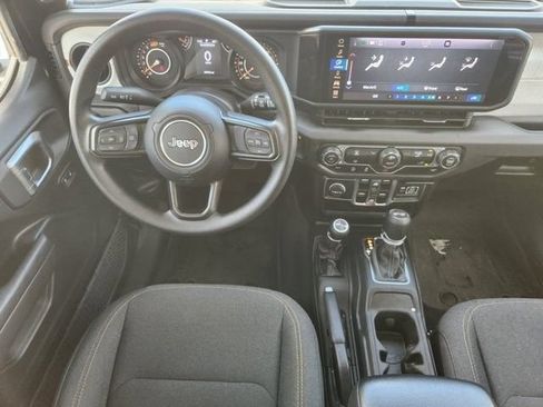 Used 2025 Jeep Wrangler Unlimited Sport AWD/4WD image 27