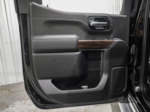 Used 2019 GMC Sierra 1500 SLT image 44