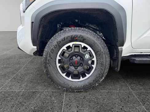 New 2026 Toyota Tacoma TRD Off-Road image 9