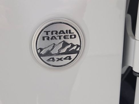 Certified 2023 Jeep Wrangler Unlimited Sahara w/ Dual Top Group AWD/4WD image 33