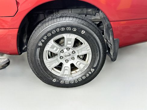 Used 2019 Nissan Titan SV w/ SV Convenience Package image 11