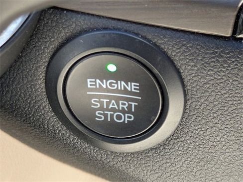 Certified 2020 Ford Escape Titanium image 28
