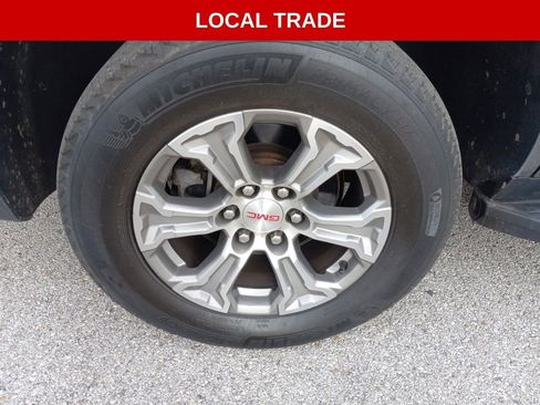 Used 2021 GMC Yukon SLE image 4