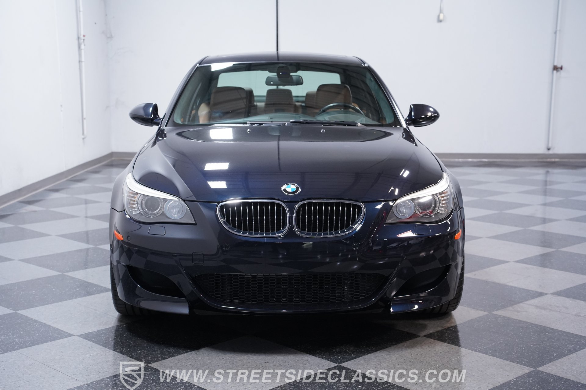 Used 2010 BMW M5 RWD image 15