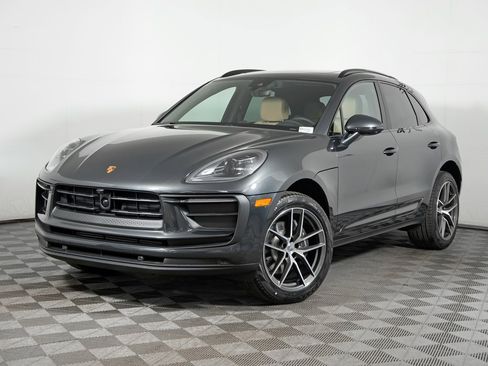 New 2026 Porsche Macan image 1