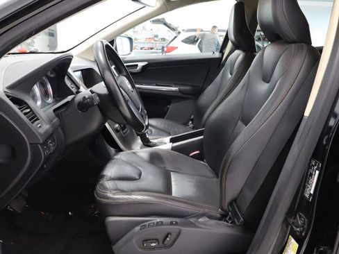 Used 2013 Volvo XC60 T6 AWD/4WD image 14