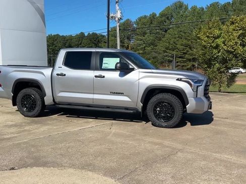 New 2026 Toyota Tundra SR5 image 7