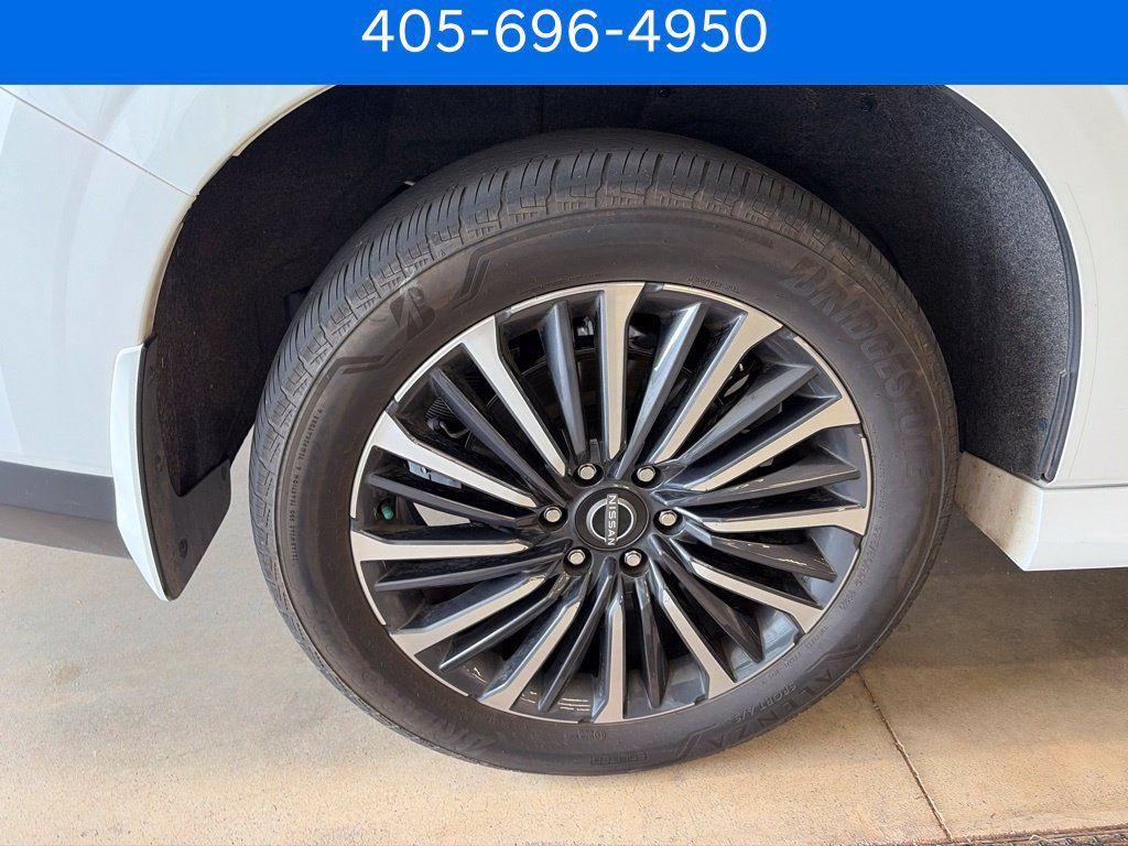 Used 2025 Nissan Armada Platinum Reserve AWD/4WD image 15
