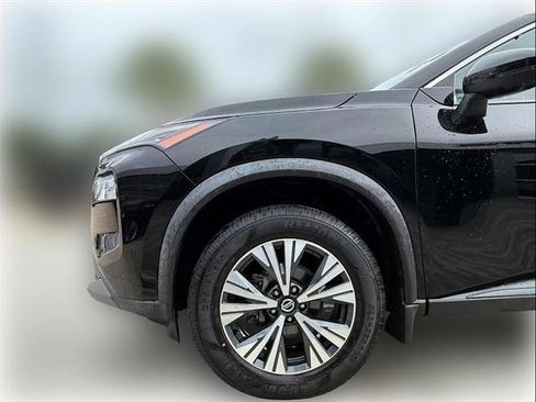Used 2021 Nissan Rogue SV AWD/4WD image 4