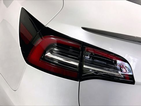 Used 2023 Tesla Model 3 Performance AWD/4WD image 26