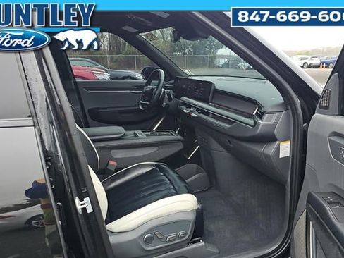 Used 2024 Kia EV9 GT-Line AWD/4WD image 7