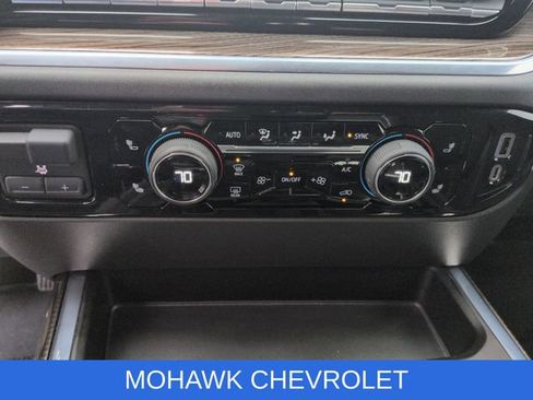 Used 2022 Chevrolet Silverado 1500 LT Trail Boss w/ Convenience Package II image 19