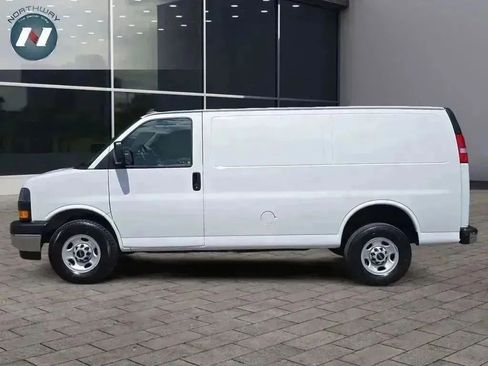 Used 2023 GMC Savana 2500 w/ Driver Convenience Package image 2