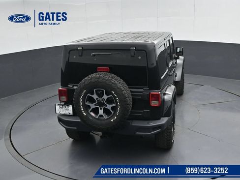 Used 2013 Jeep Wrangler Unlimited Rubicon w/ Connectivity Group AWD/4WD image 41