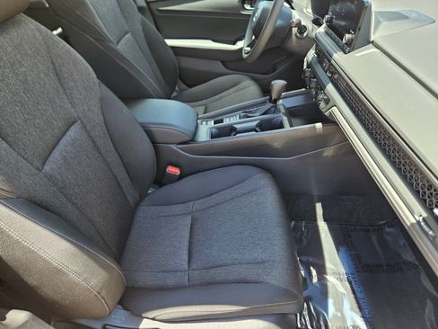 Used 2024 Honda Accord EX image 6