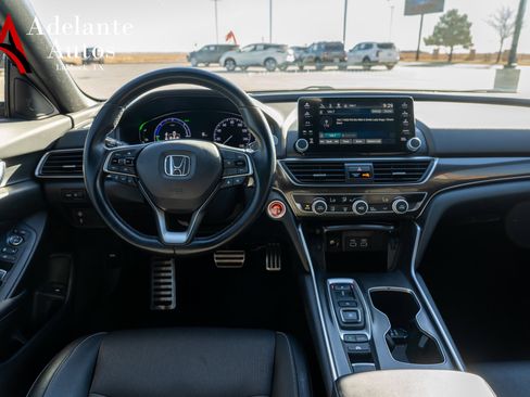 Used 2022 Honda Accord Sport image 11