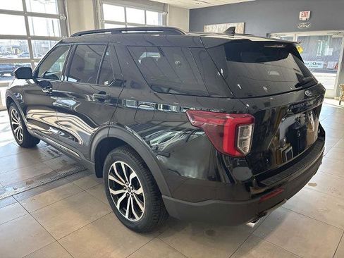 Certified 2023 Ford Explorer ST-Line image 5