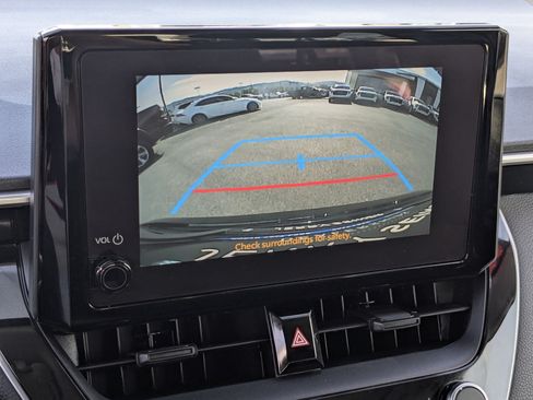Used 2024 Toyota Corolla LE FWD image 21