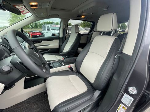 Used 2026 Honda Odyssey Elite image 21