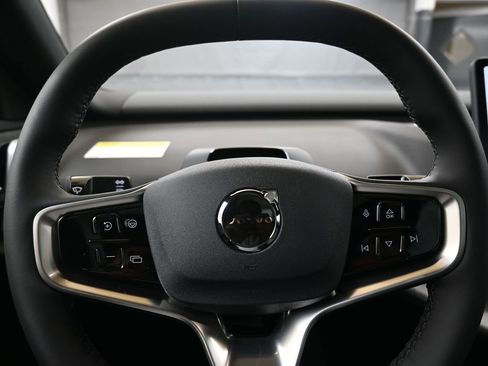 New 2026 Volvo EX30 Cross Country Ultra image 21