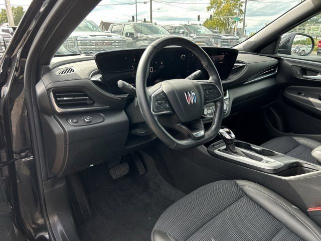 Used 2024 Buick Envista Sport Touring w/ Convenience I Package FWD image 27