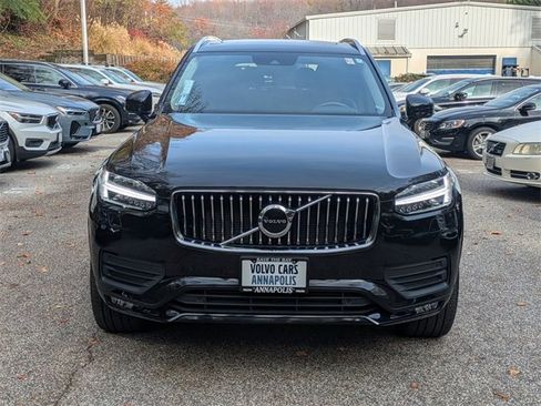 Certified 2022 Volvo XC90 T6 Momentum w/ Climate Package image 2