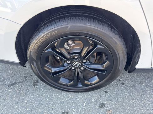 Used 2025 Honda Accord SE image 12